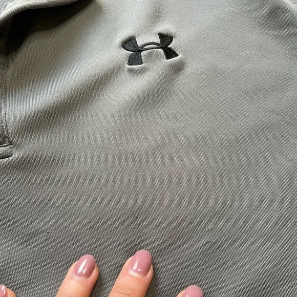 🌸Under Armor gray collared shirt - Picture 2 of 5